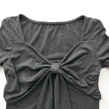 gray ribbon drape tops