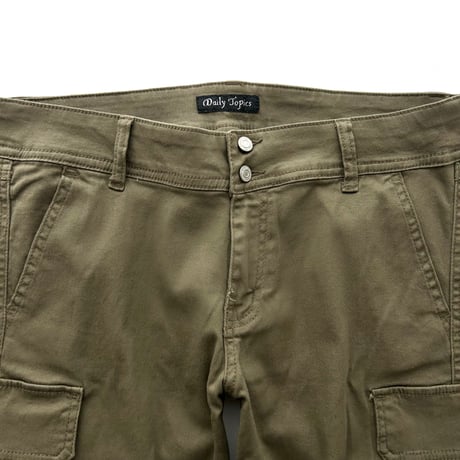 khaki cargo half pants
