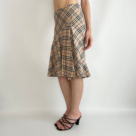 Burberry beige plaid pleats skirt