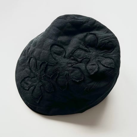 black flower embroidery casquette