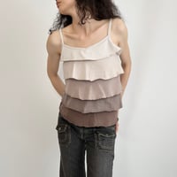 gradation frill camisole