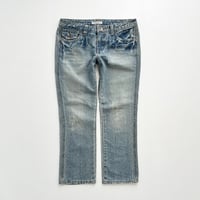 blue denim low-rise capri pants