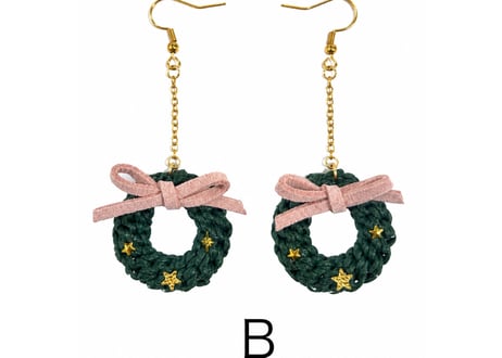クリスマスリースのピアス