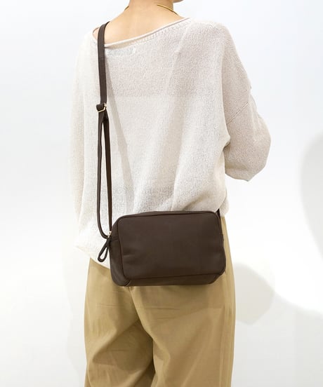 FOLNA RD クライレザー ショルダーバッグ / No.083370 / 3色展開
