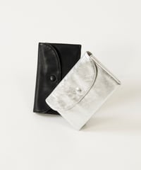 FOLNA RD ソフトレザー・ホイルレザー ウォレットポーチ / No.2993928 / 2素材2色展開