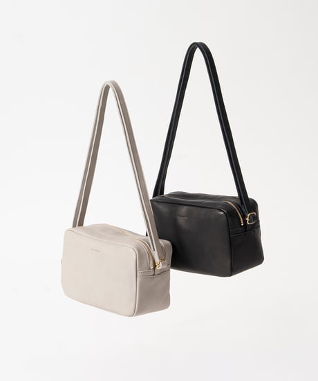 FOLNA RD クライレザー ショルダーバッグ / No.083370 / 3色展開