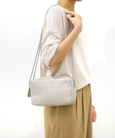 FOLNA RD クライレザー ショルダーバッグ / No.083370 / 3色展開