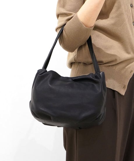 FOLNA RD ソフトレザー バルーントートバッグ / No.083374 / 2色展開