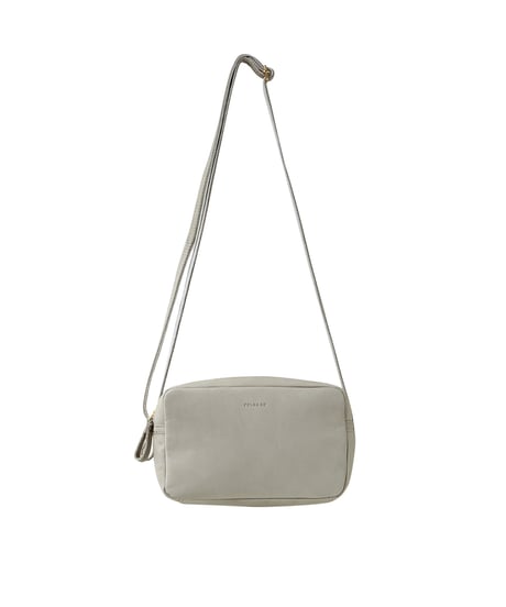 FOLNA RD クライレザー ショルダーバッグ / No.083370 / 3色展開
