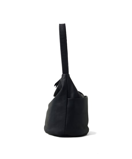 FOLNA RD ソフトレザー ワンハンドルバッグ / No.083373 / BLACK