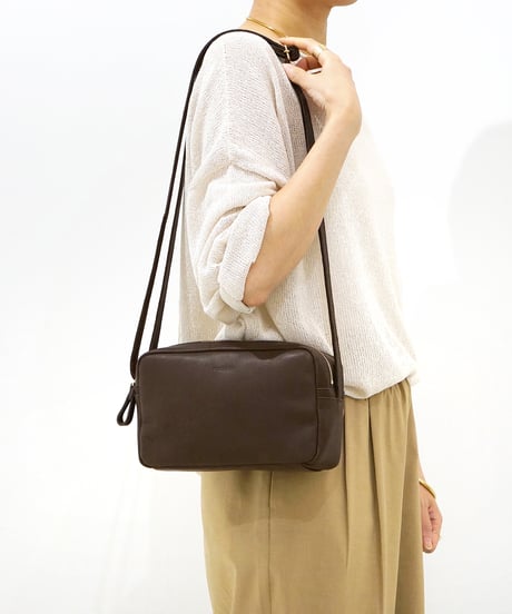 FOLNA RD クライレザー ショルダーバッグ / No.083370 / 3色展開
