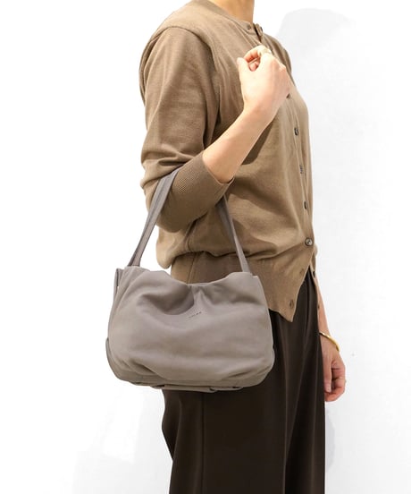 FOLNA RD ソフトレザー バルーントートバッグ / No.083374 / 2色展開