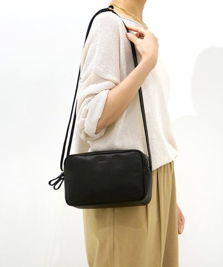 FOLNA RD クライレザー ショルダーバッグ / No.083370 / 3色展開