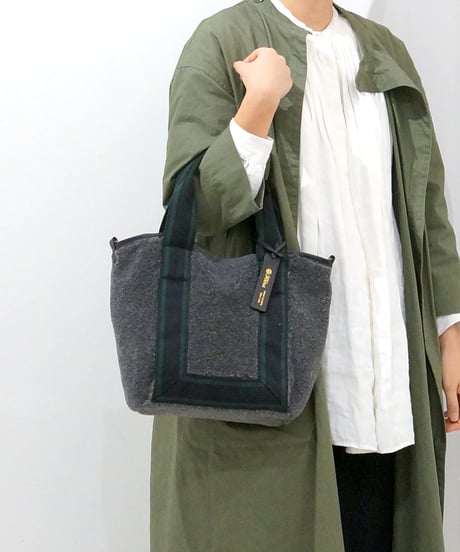 Folna リバーシブルファー トートバッグ / No.K903054 / 6色展開