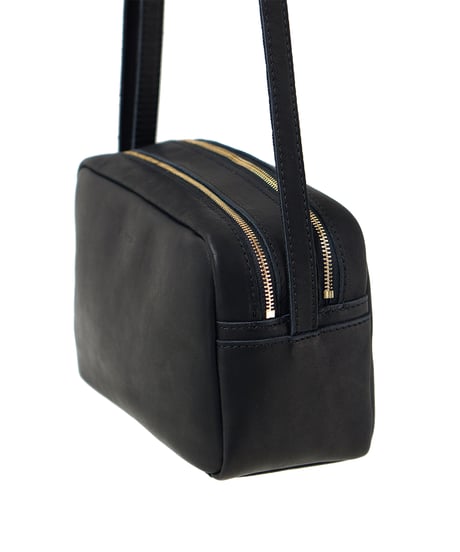 FOLNA RD クライレザー ショルダーバッグ / No.083370 / 3色展開