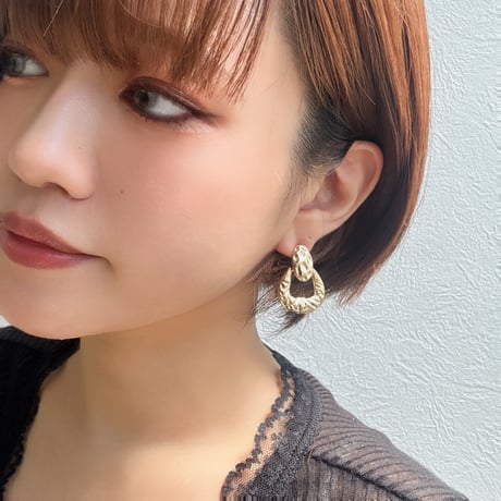 【charmaer】ハンマードドロップピアス