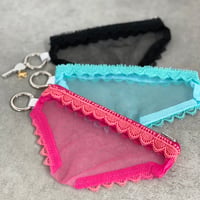 Lace panty pouch