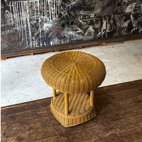 USED  RATTAN SIDE TABLE