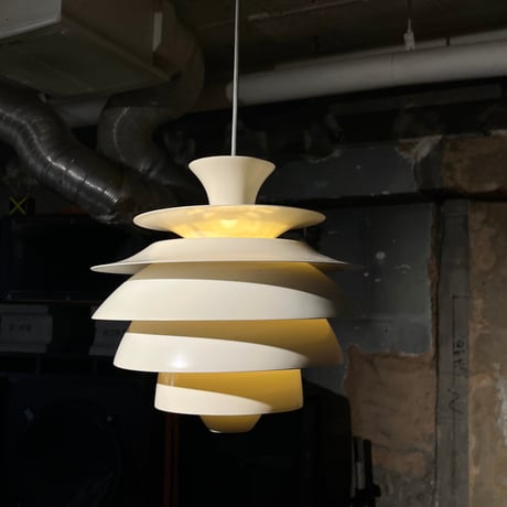 USED  METAL SHADE PENDANT LAMP