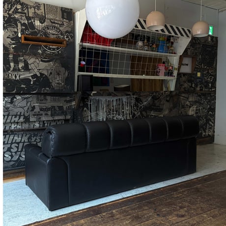 JAPAN USED "マルニ木工" CHANNEL TUFTED DESIGN GENUINELEATHER 3P SOFA