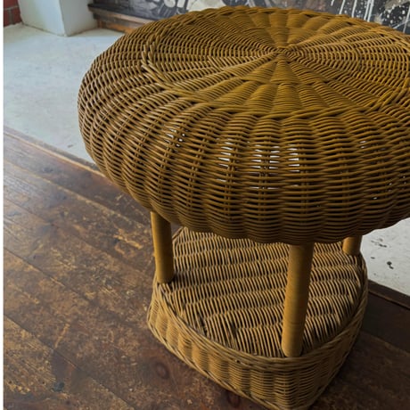 USED  RATTAN SIDE TABLE