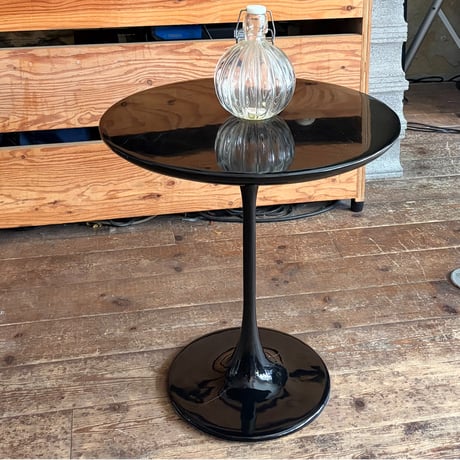 USED  SIDE TABLE