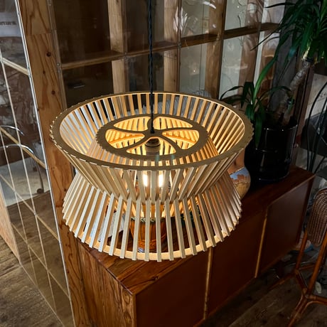 USED WOODEN PENDANT LAMP