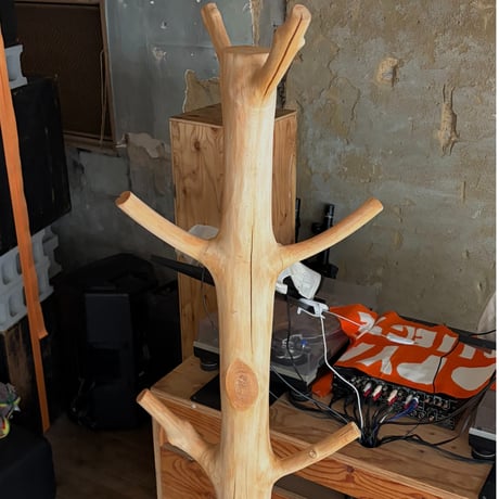 USED  WOODEN POLE HANGER