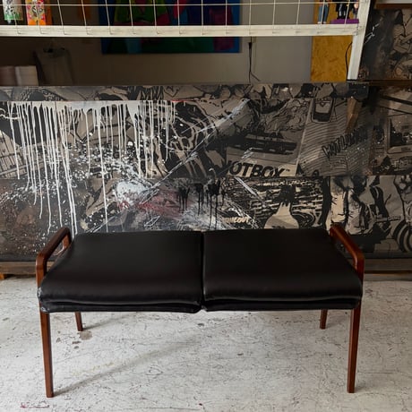 USED WOODEN FRAME LEATHER BENCH