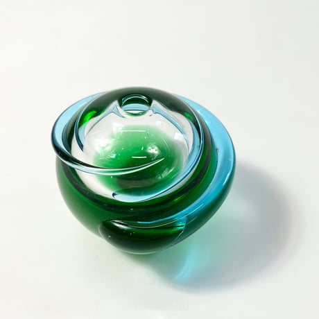 USED GLASS SINGLE FLOWER VASE