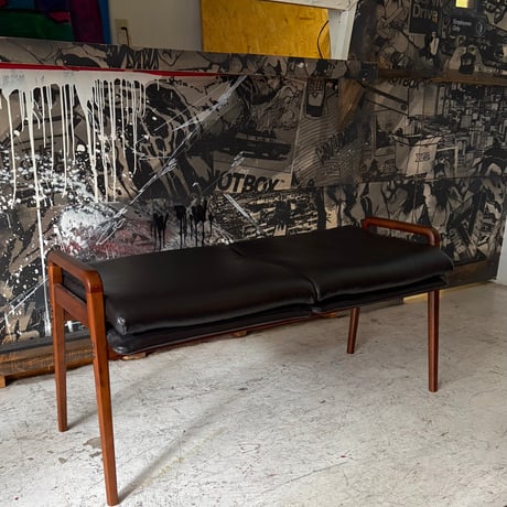 USED WOODEN FRAME LEATHER BENCH