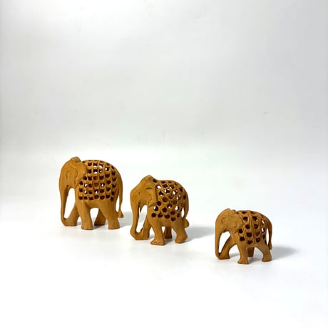 USED  WOODEN ELEPHANT SCULPTURE