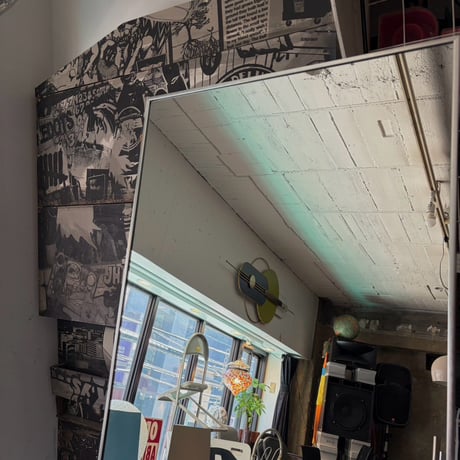 USED STEEL FRAME STAND MIRROR