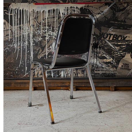 JAPAN USED UCHIDA IRON FRAME STACKING CHAIR