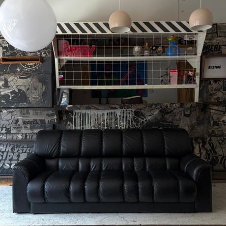 JAPAN USED "マルニ木工" CHANNEL TUFTED DESIGN GENUINELEATHER 3P SOFA