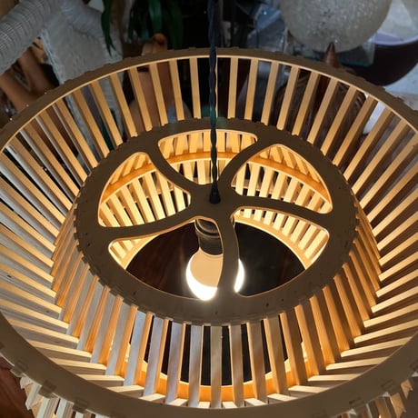USED WOODEN PENDANT LAMP