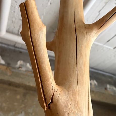 USED  WOODEN POLE HANGER