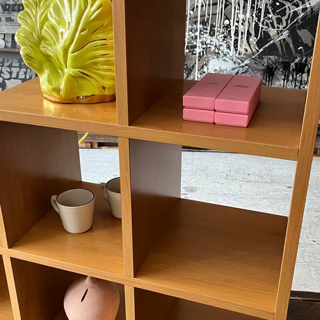 USED WOODEN STAIRS CARRY SHELF