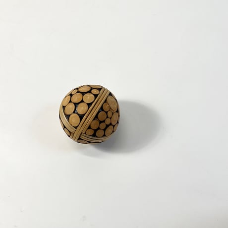 USED WOODEN OBJECT