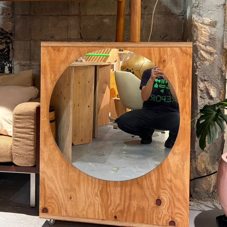 USED CIRCULAR WALL MIRROR