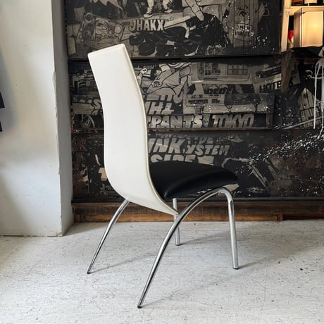USED METAL FRAME VINYL LEATHER CHAIR