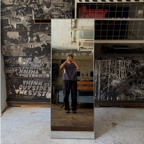USED STEEL FRAME STAND MIRROR
