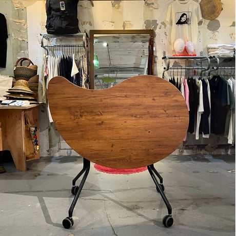 USED FOLDING TABLE WITH CASTERS