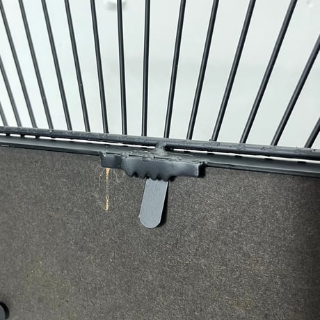 USED IRON FRAME WALL MIRROR