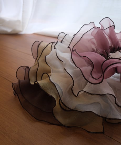 organdy frill collar