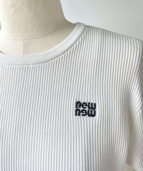 anana　ロゴ刺繍 リブ クルーネックニット（ホワイト）［新色］