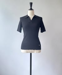 HERENCIA　ハーフスリーブ スキッパー リブニット（ブラック）