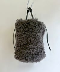 anana　ボア巾着BAG（チャコールグレー）