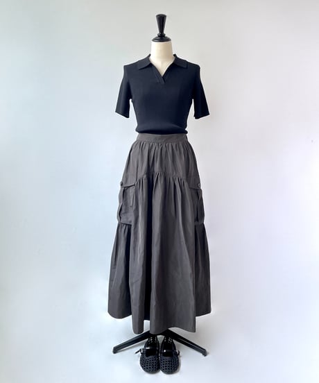HERENCIA　ハーフスリーブ スキッパー リブニット（ブラック）