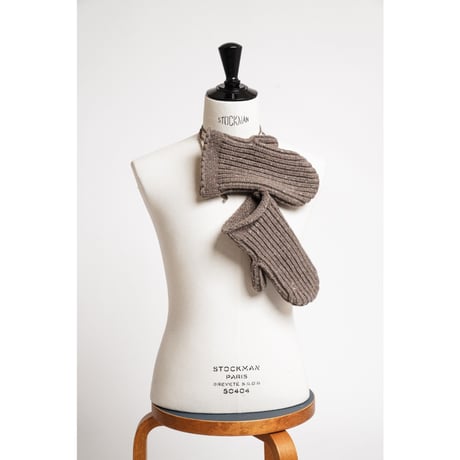 AVIVA JIFEI XUE  Knit Mittens